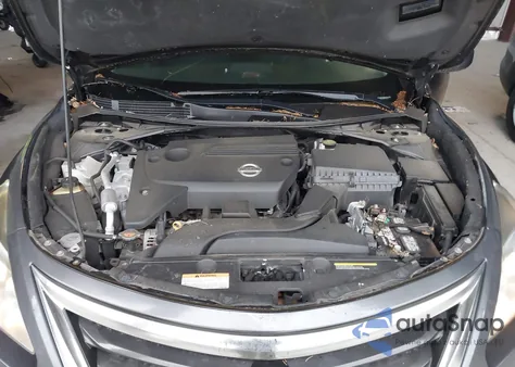 2013 Nissan Altima 2.5 S z USA, uszkodzony, nr VIN 1N4AL3AP6DC270191